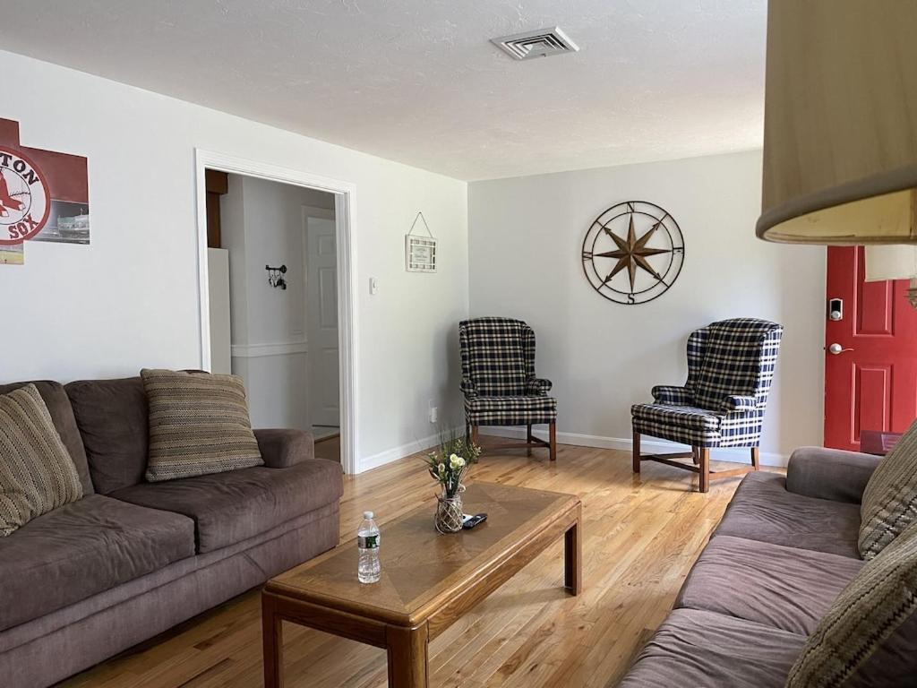 A Cozy Cape House Steps To Restaurants & Beaches ~1.4 Miles Down Scenic Roads Yarmouth Port Exteriör bild