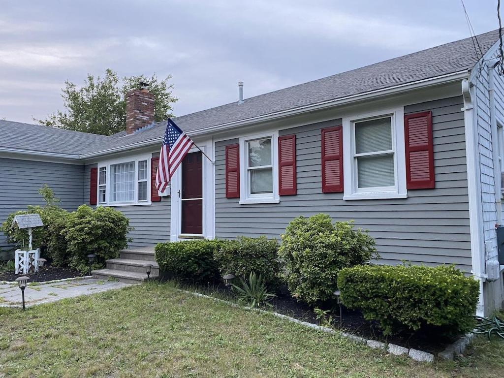A Cozy Cape House Steps To Restaurants & Beaches ~1.4 Miles Down Scenic Roads Yarmouth Port Exteriör bild