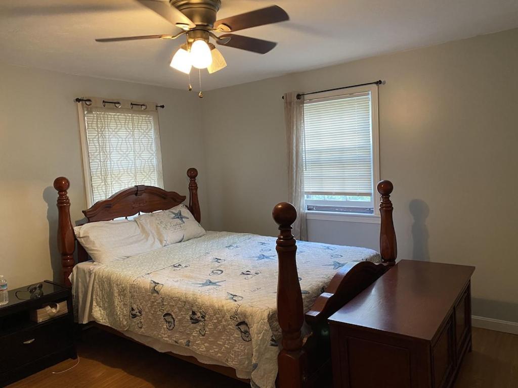 A Cozy Cape House Steps To Restaurants & Beaches ~1.4 Miles Down Scenic Roads Yarmouth Port Exteriör bild