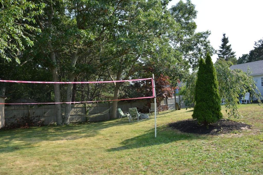 A Cozy Cape House Steps To Restaurants & Beaches ~1.4 Miles Down Scenic Roads Yarmouth Port Exteriör bild
